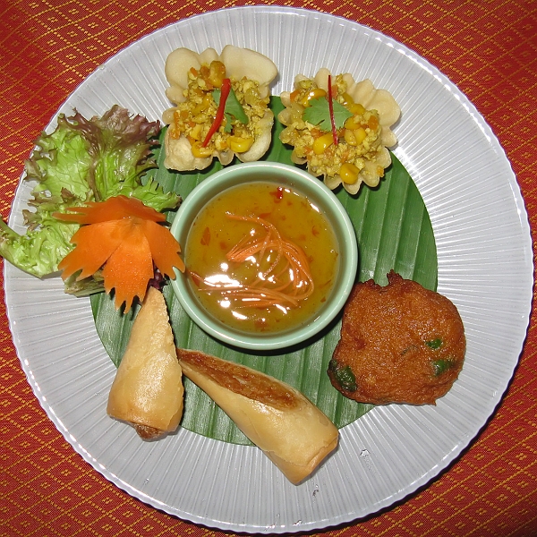 IMG_1240.jpg - Knusprige thailändische Vorspeisen